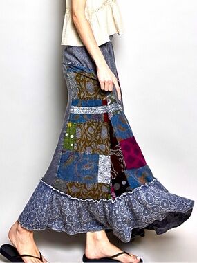 ❤️Hello Gorgeous! POL Printed Patchwork Embroidered Ruffled Skirt- Charcoal